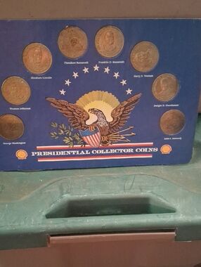 Presidential Collector Coins Display - Blue with Gold Accents